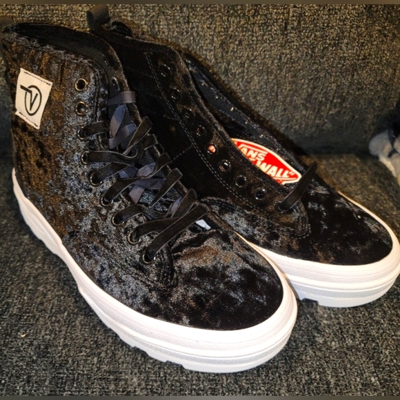 Vans Shoes - Vans Sentry WC Black crushed velvet high tops